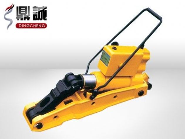 點(diǎn)擊查看詳細(xì)信息<br>標(biāo)題：液壓起撥道機(jī) 閱讀次數(shù)：4434